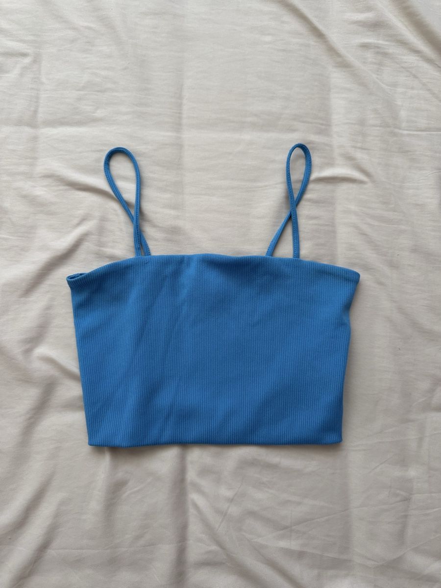 Monki Tops: Monki Croptops blau & schwarz – D'occasion à Volketswil par azypazy 2