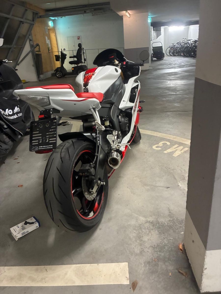 Yamaha Strada: Yamaha R6 Sport-Motorrad – Usato da Chur venduto da lululemooon 4