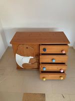 Holz-Kindermöbel/Kommode mit Bärenmotiv