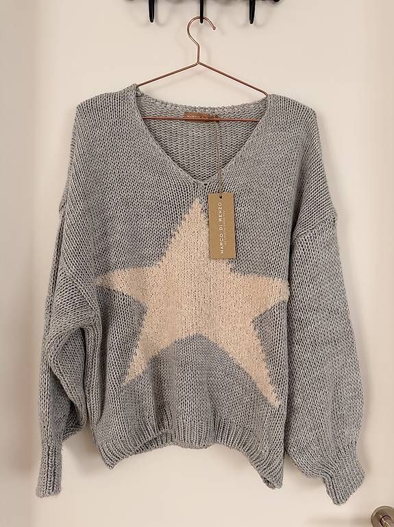Pullover & Sweatshirts: Marco Di Renzo Strickpullover mit Stern | One Size – Neu (gemäss Beschreibung) aus Wetzikon ZH von Carmensreplay