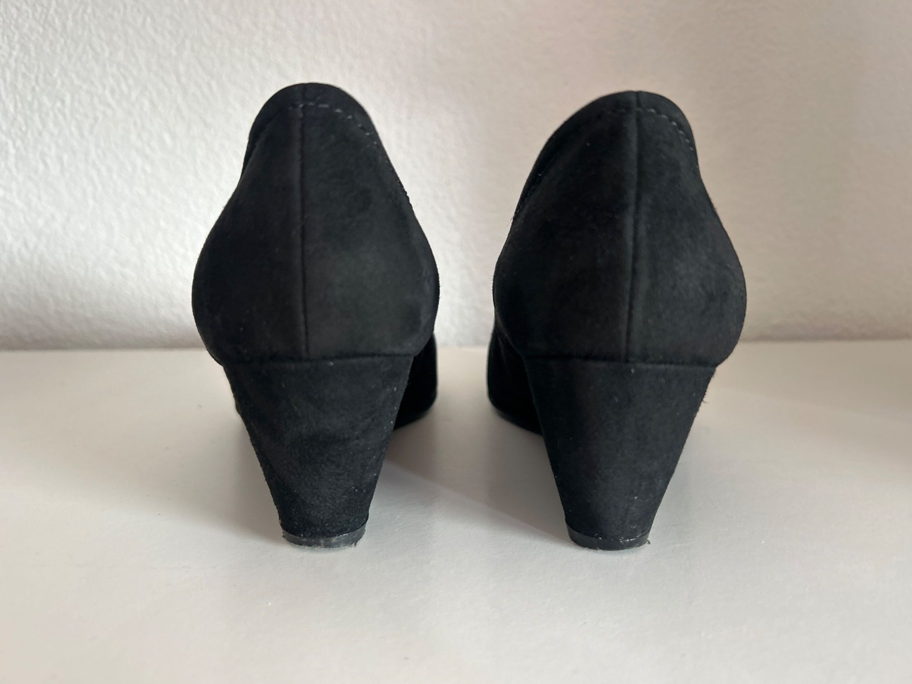 Navyboot Scarpe da donna: Schwarze Pumps Keilabsatz NAVYBOOT Grösse 38 – Usato da Brunnen venduto da Nala2929 5