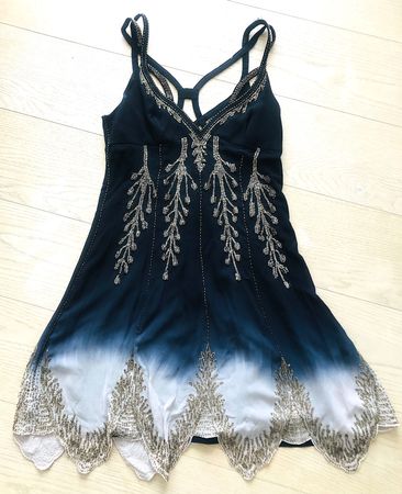 KAREN MILLEN Robe 100% SILK Gr: 38 - NEU