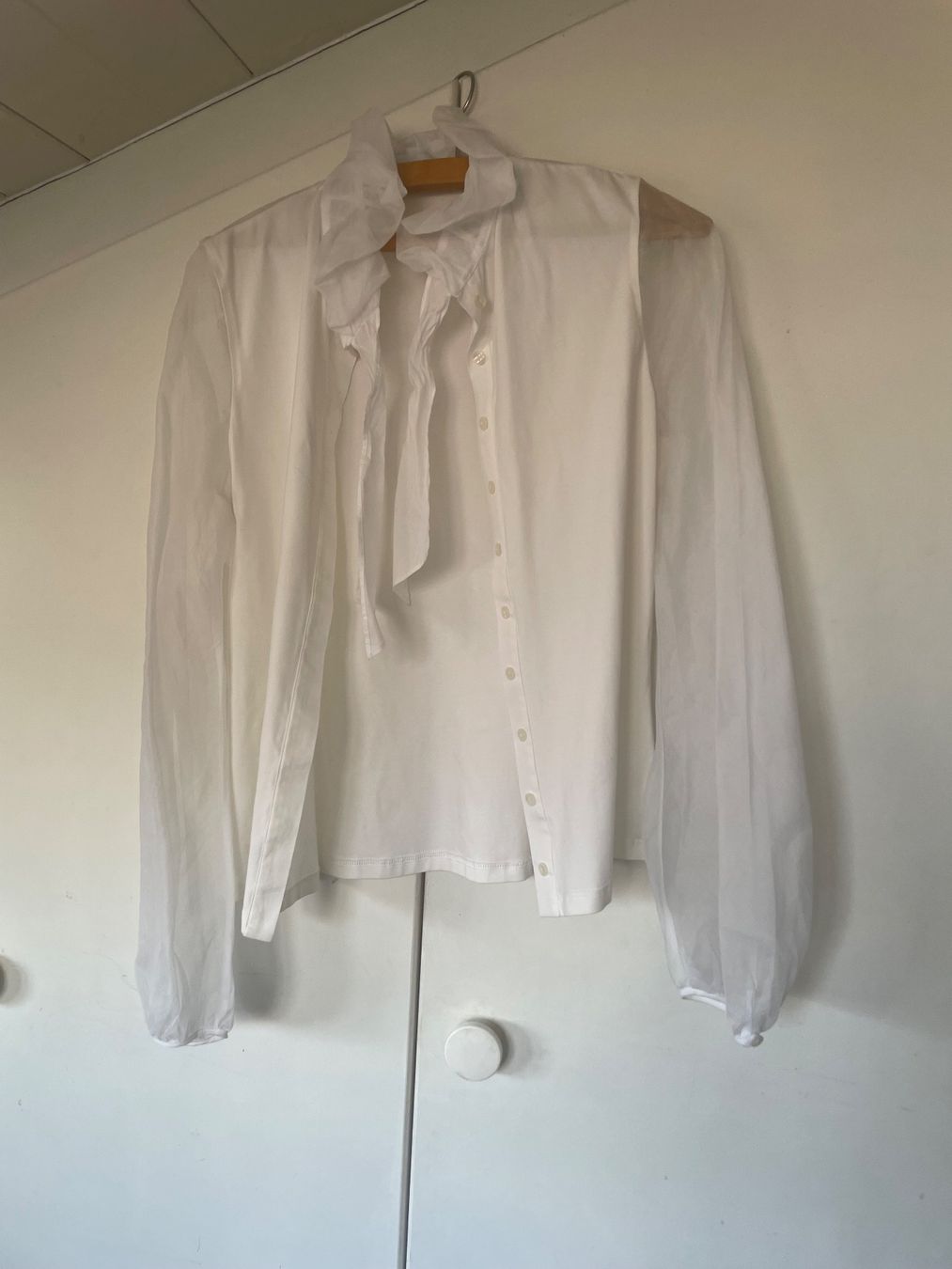 Anne Fontaine Top: Blouse d'exception ANNE FONTAINE – Usato da Genève venduto da ras_8b67