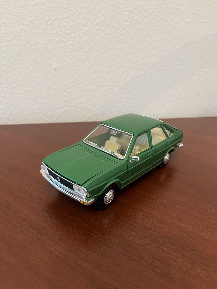 Gama Modellini d'auto: VW Passat von GAMA - Topzustand – Nuovo e nell'imballaggio originale da Wabern venduto da Housi78 3
