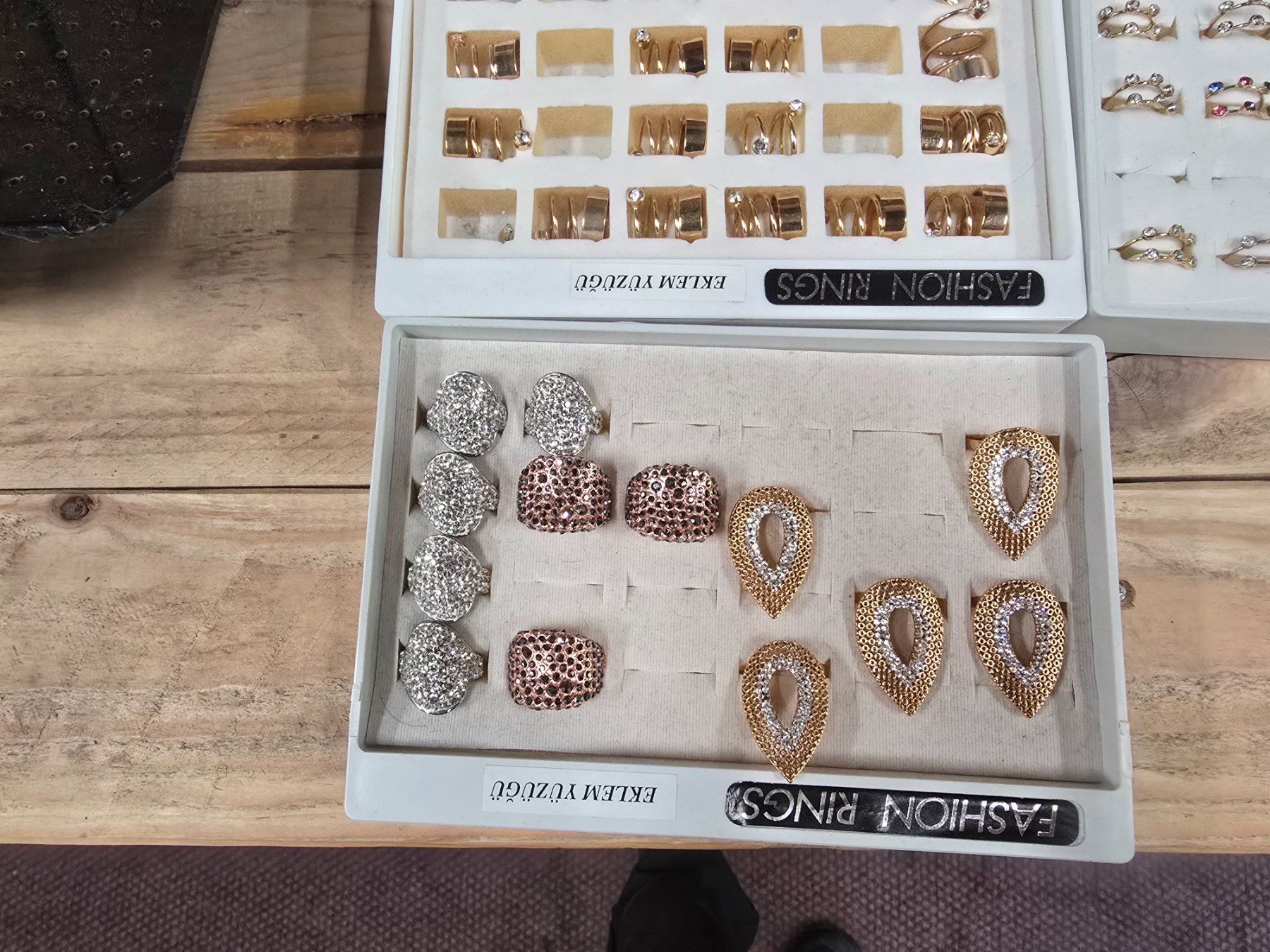 Altri gioielli: Posten mit diversem neuem Modeschmuck ab 1.- – Nuovo (secondo la descrizione) da KRINAU venduto da Mio_Liqstyle 6