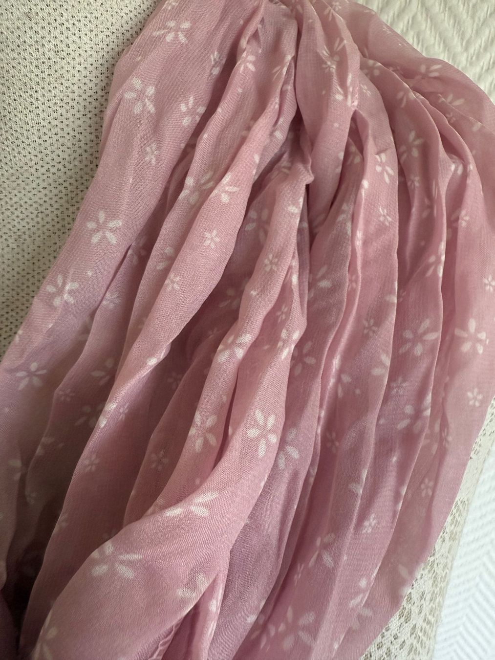 Foulard & Sciarpe: Neu Loop Tuch Viskose 76 x 46 cm – Nuovo e nell'imballaggio originale da Kirchdorf AG venduto da coco123 1