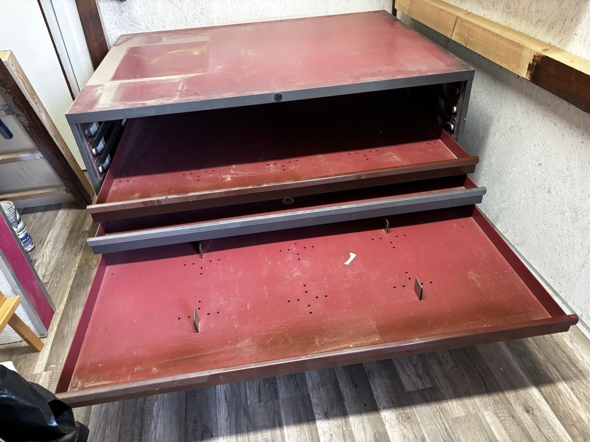 Schränke: Stahlschrank Planschubladen – Gebraucht aus Gerolfingen von Stieglers 2