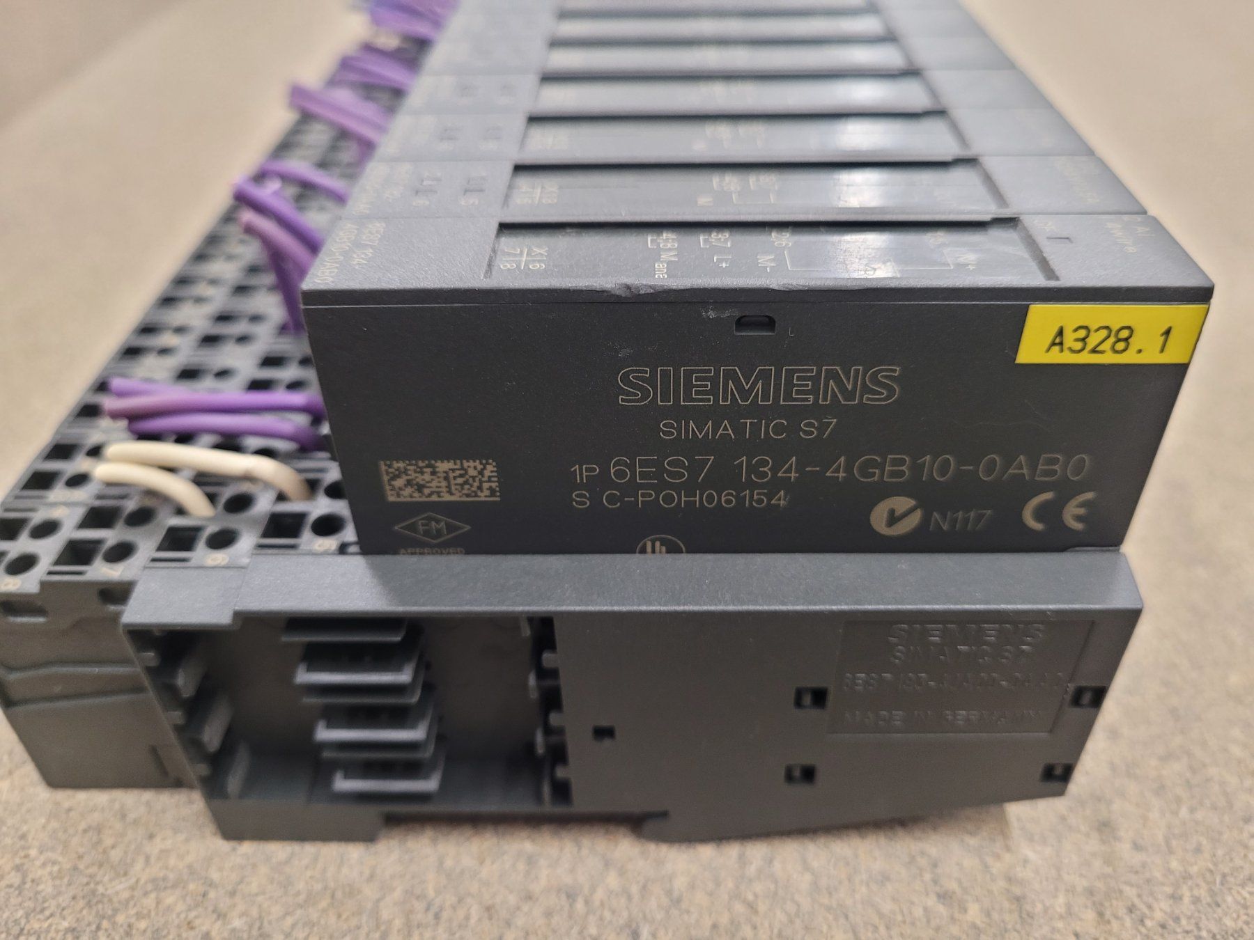 Siemens Componenti elettronici: Siemens SPS Modul inkl. Stecksockel – Usato da Vitznau venduto da Night-Fire 4