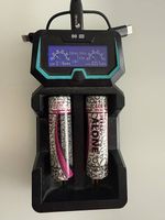 XTAR X2 Ladegerät 2-Slot mit Display (inkl 2 Batterie)