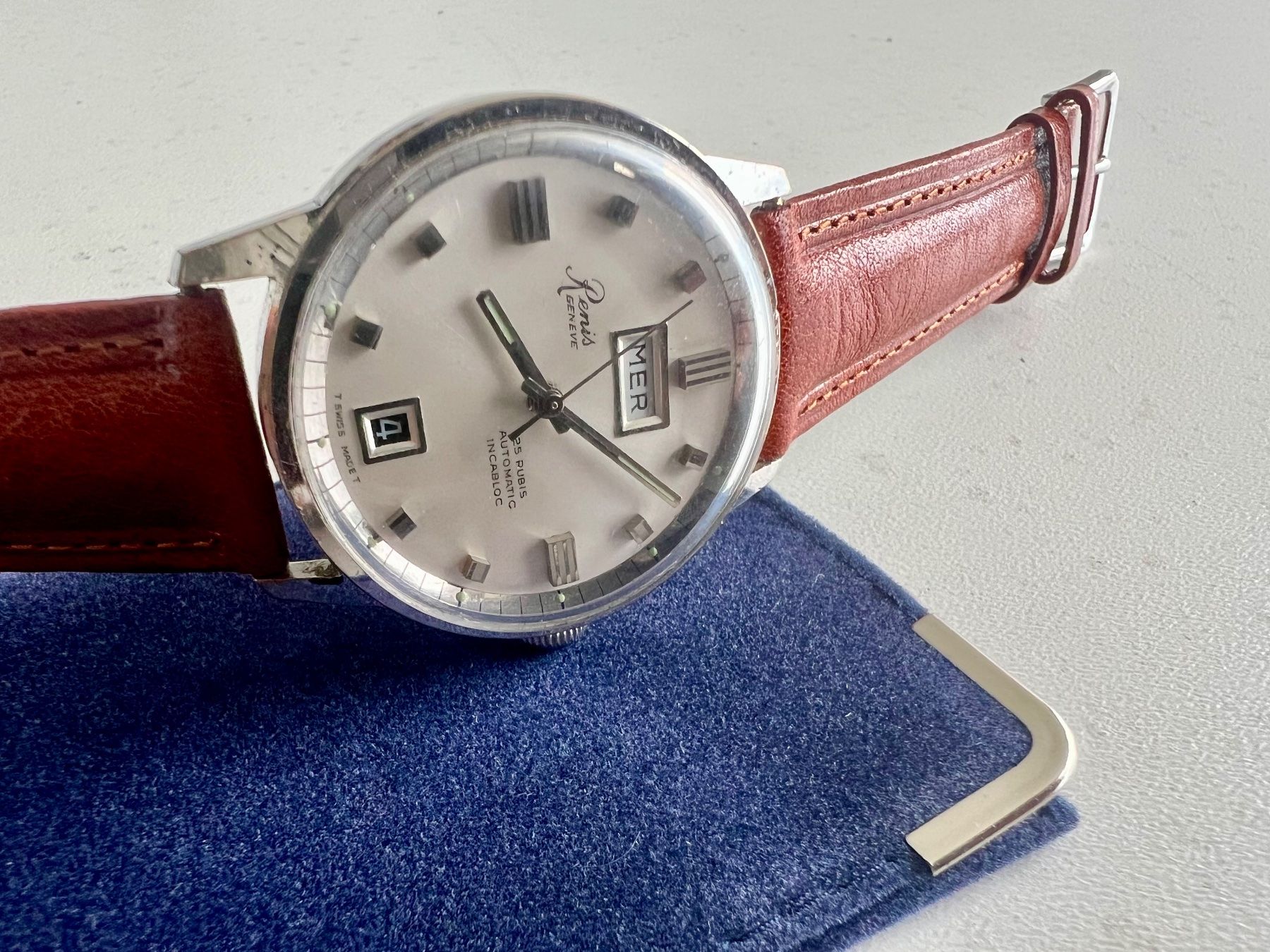 Uhren: RENIS vintage automatic big day / date wristwatch – Gebraucht aus Le Mont-sur-Lausanne von LycaGallery 9