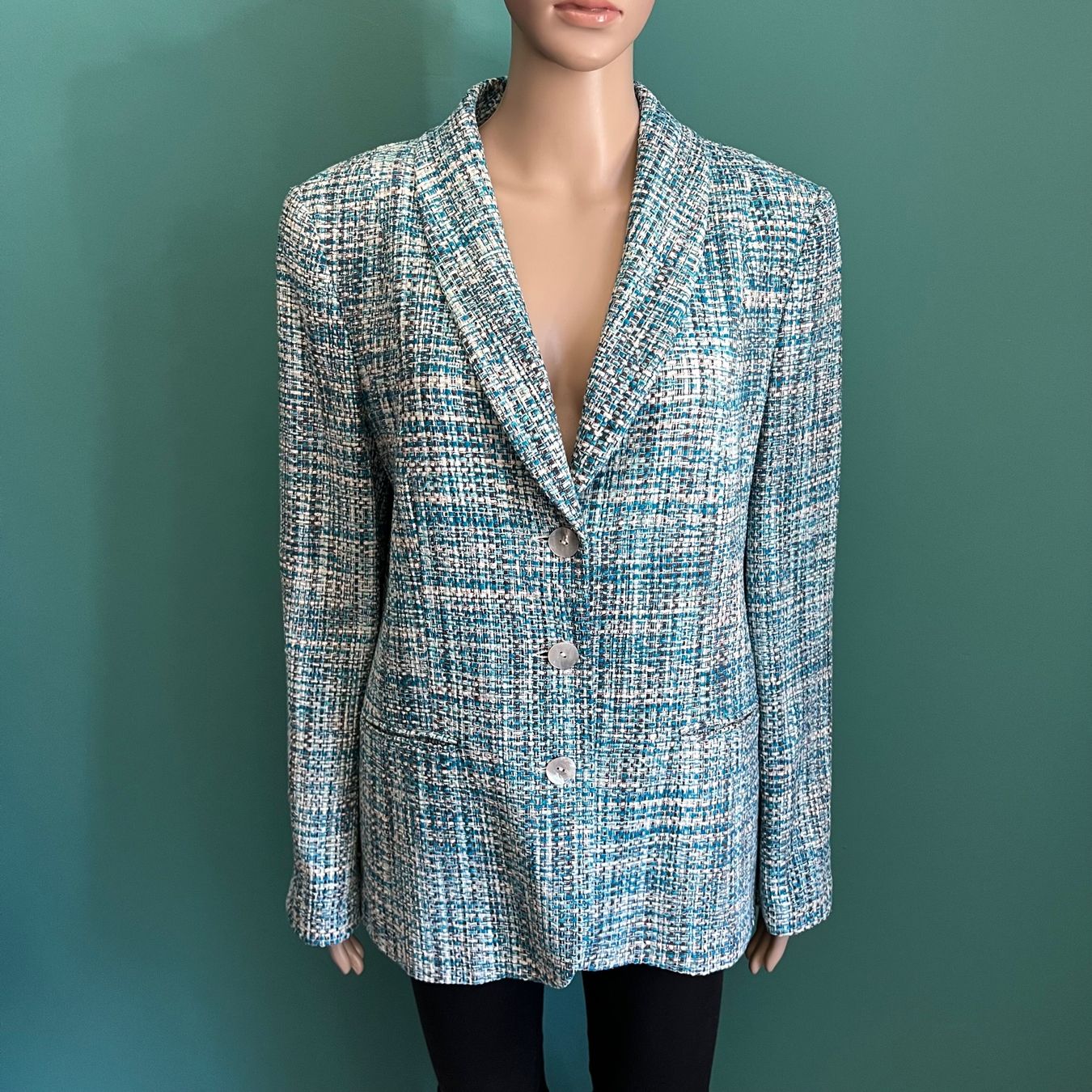 Jacken: ANNA AURA Blazer | 100% Seide 🩵 – Gebraucht aus Zürich von ClosetQueen