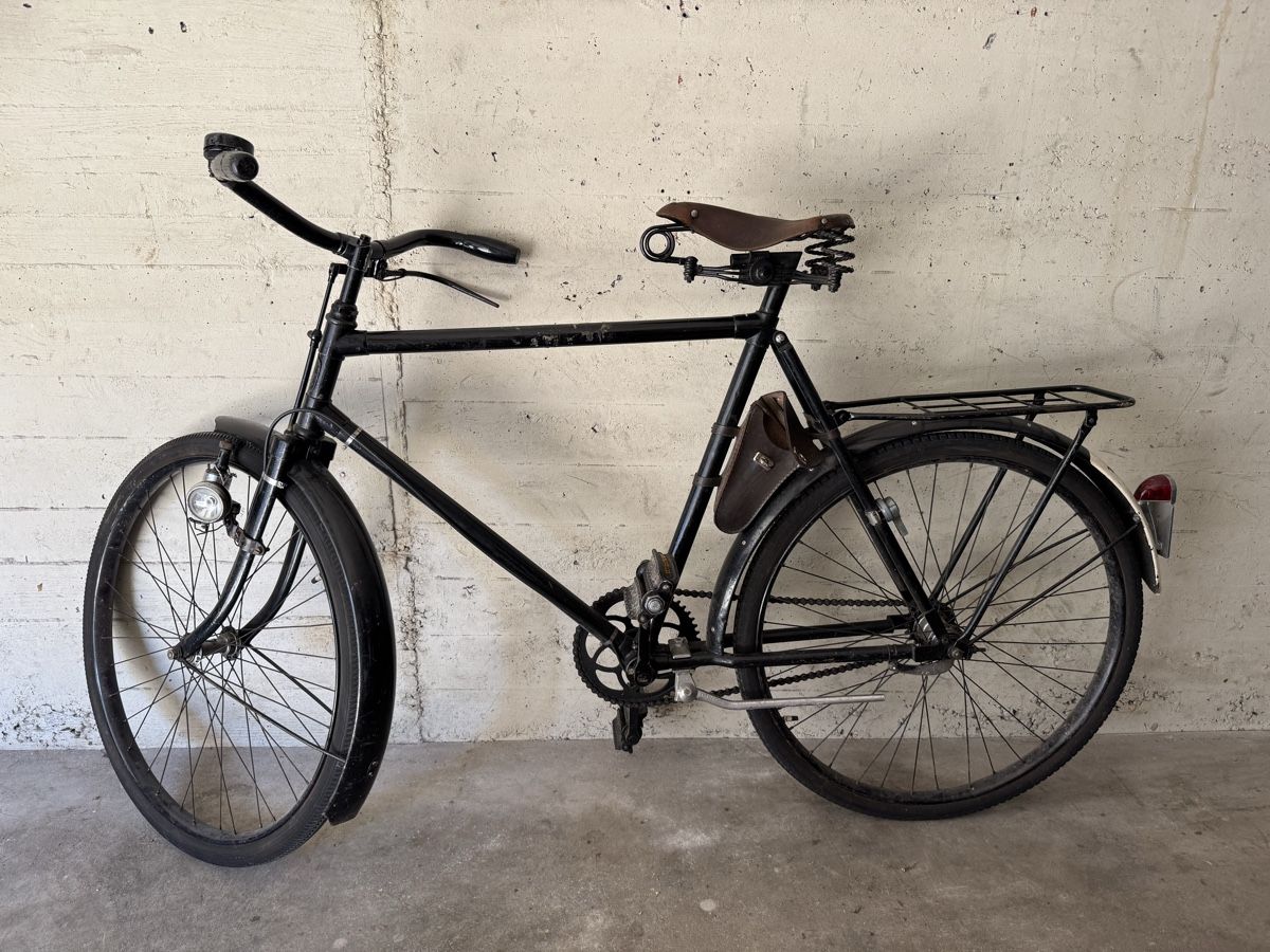 Schweizer Armee Biciclette: Antikes Militär Velo – Usato da Bern venduto da ava_l8tk