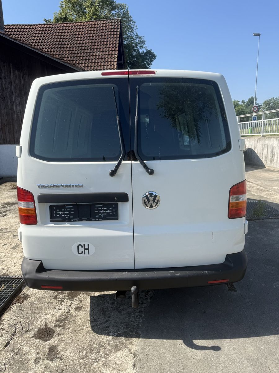 VW Véhicules utilitaires: VW T5 – D'occasion à Immensee par Finoli.ch 4