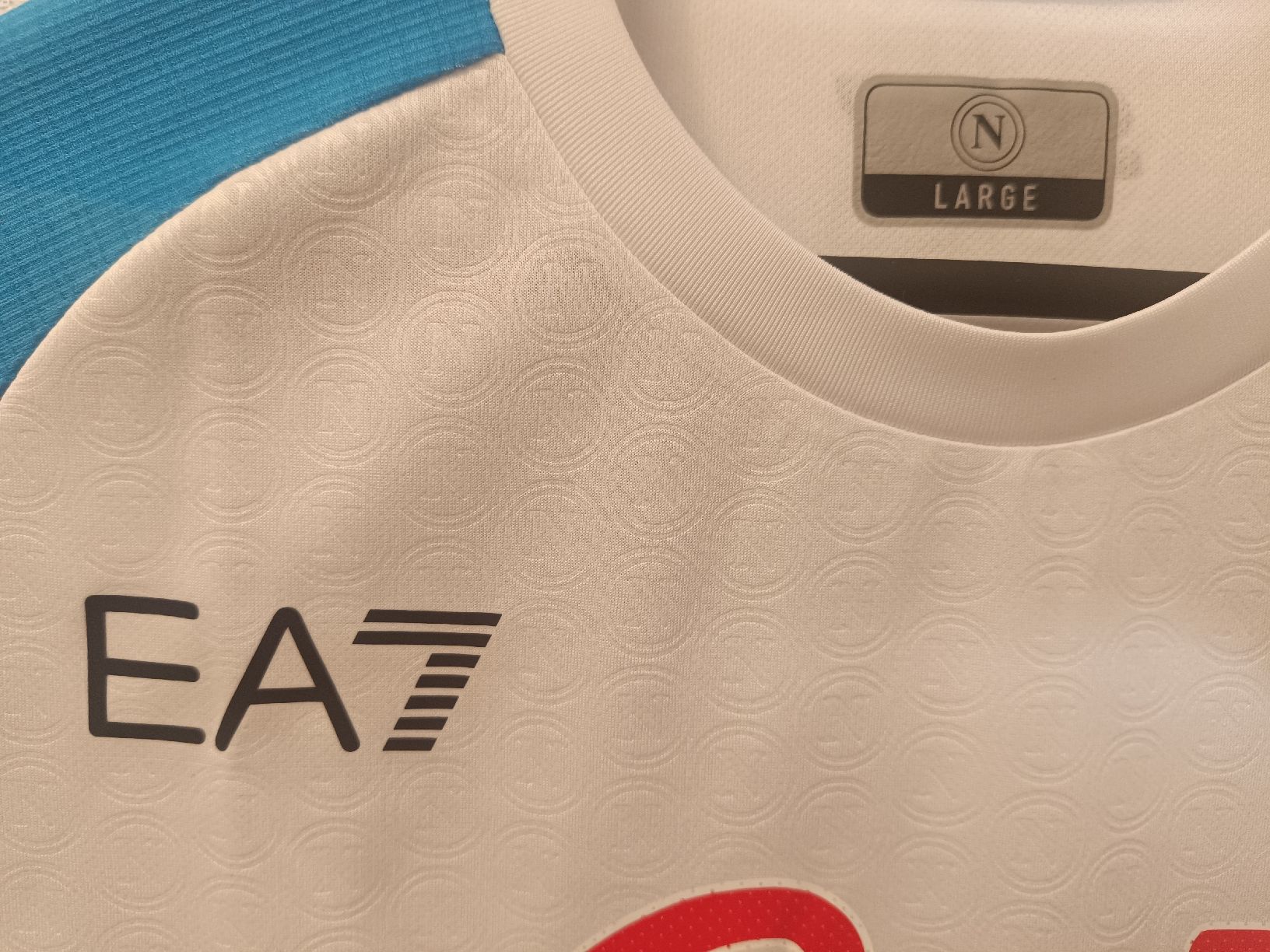 Canottiere & Pantaloni: OSIMHEN #9 Original Player Version Napoli 2022 BNWT Trikot – Nuovo e nell'imballaggio originale da St-Léonard venduto da SwissDealsJersey 3