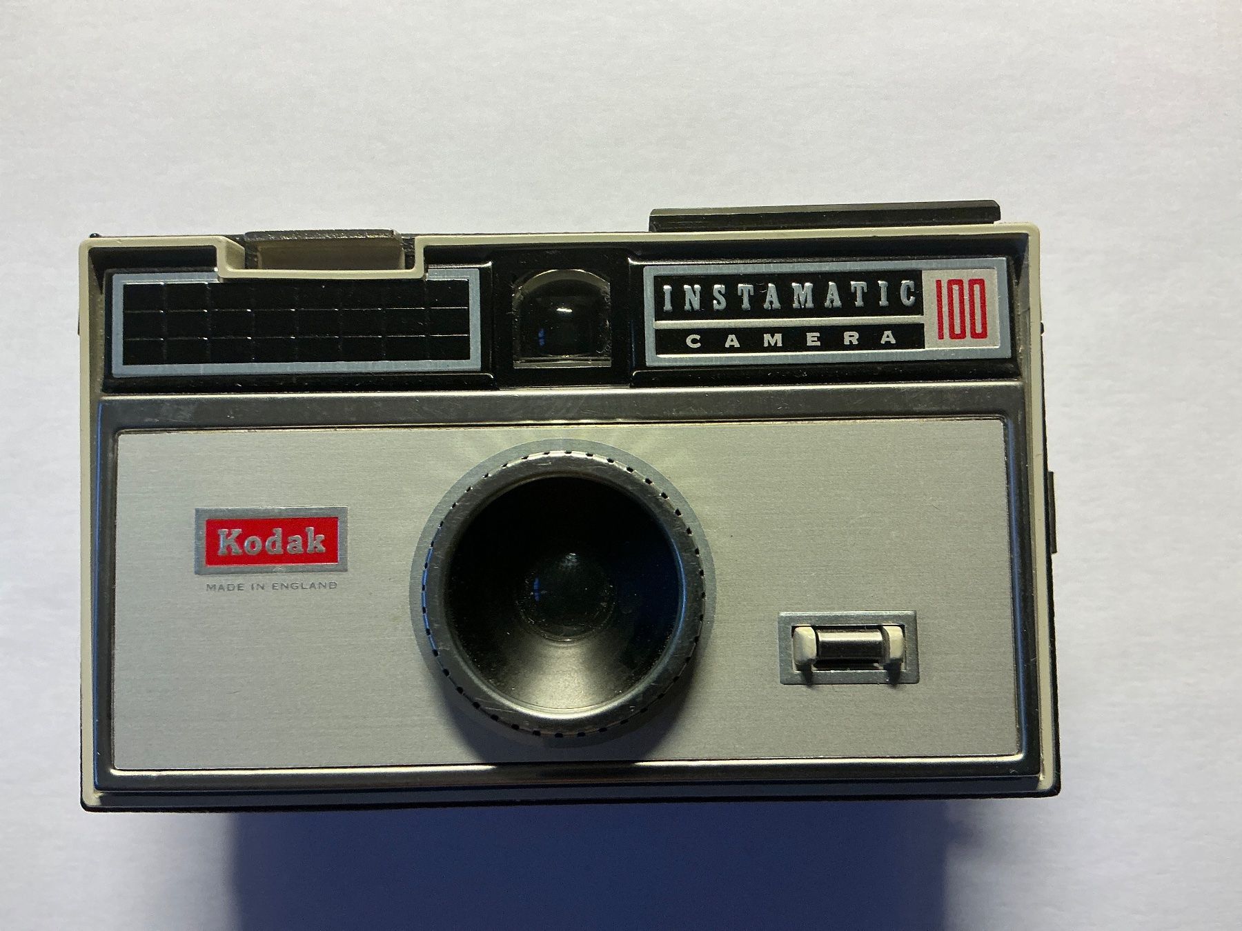 Kodak Appareil photo: Kodak Instamatic 100 Camera – D'occasion à Maur par 20hcodracir11