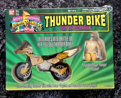 Trini mit Thunder Bike 1994 Action Figur Power Rangers