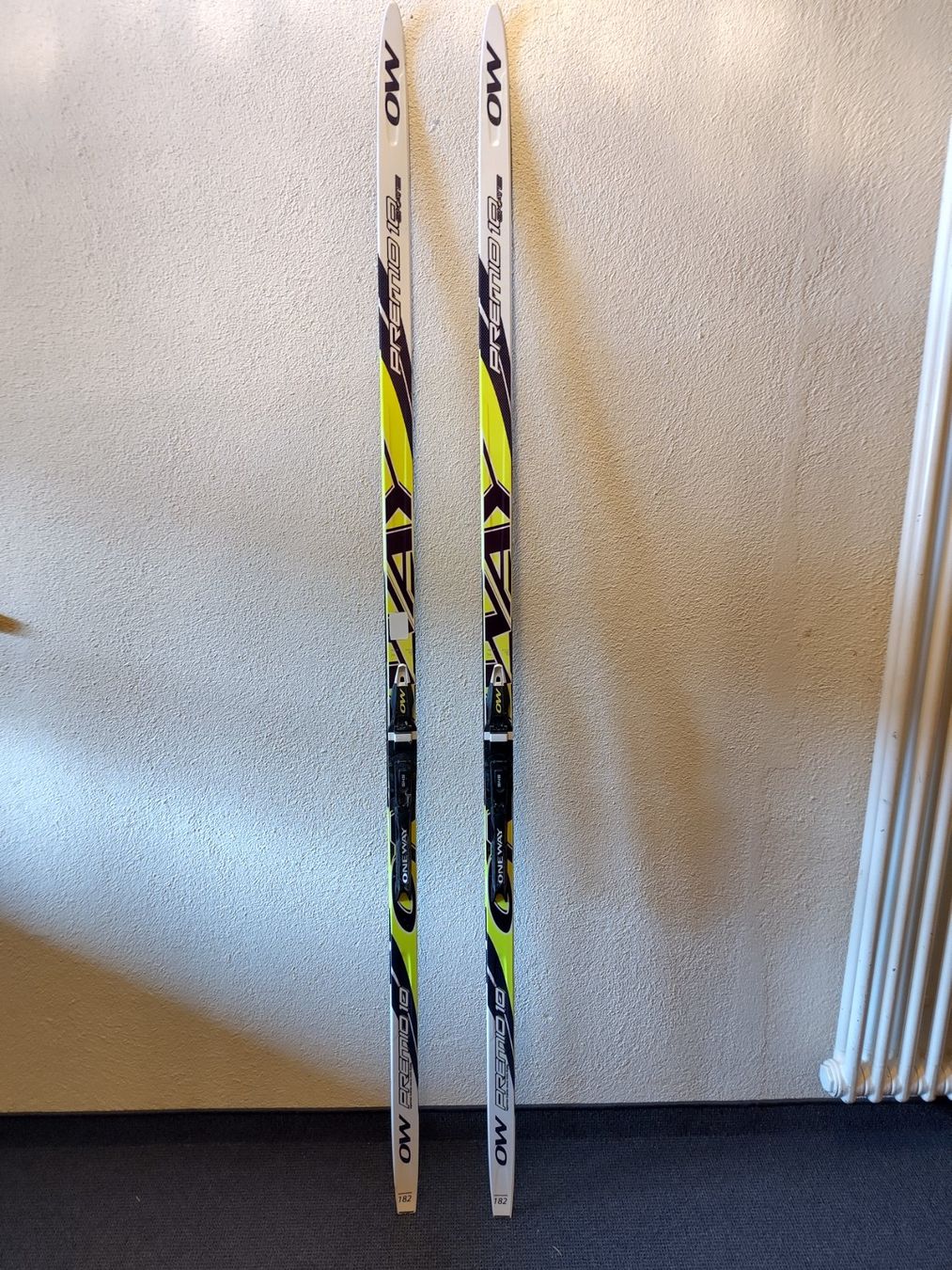 Sci: Skating-Ski Oneway – Usato da Biel/Bienne venduto da Linanius