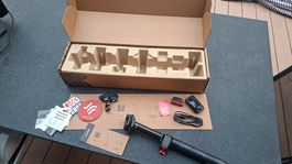 RockShox Reverb AXS Sattelstütze 31.6mm 100mm fast neu