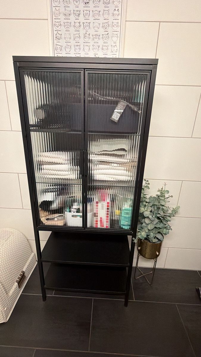 Ikea Vitrinen: Mossjön Vitrine – Gebraucht aus Uster von AndiRados