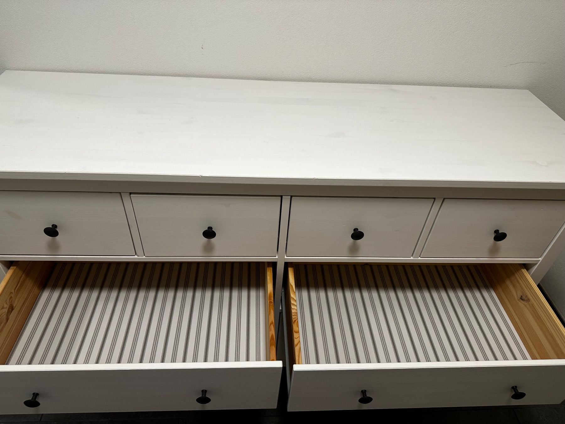 Ikea Cassettiere: Hemnes Kommode mit 8 Schubladen, weiss – Usato da Zürich venduto da sti_l6kq 3