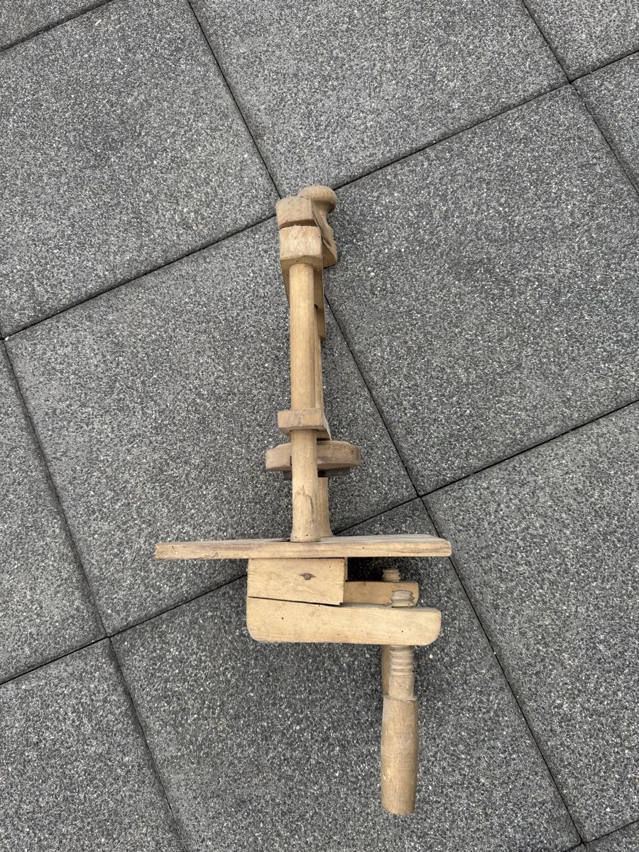 Tutti gli attrezzi: Presse artisanale en bois – Difettoso da Vicques venduto da JU_2824 3