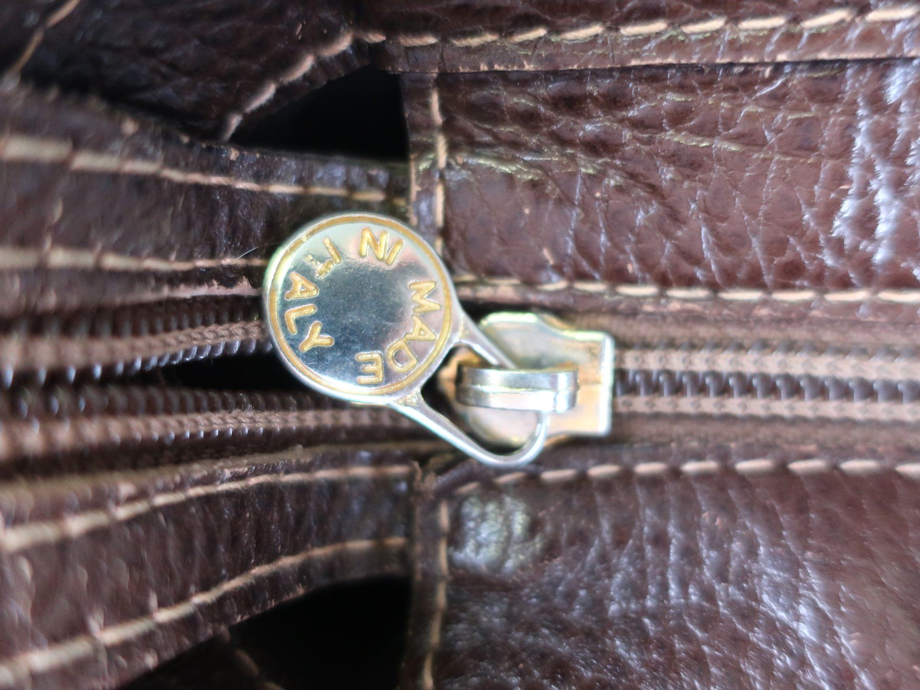 Bally Taschen für Damen: Vintage Ledertasche von Bally – Gebraucht aus Volketswil von brockipfannenstil 8