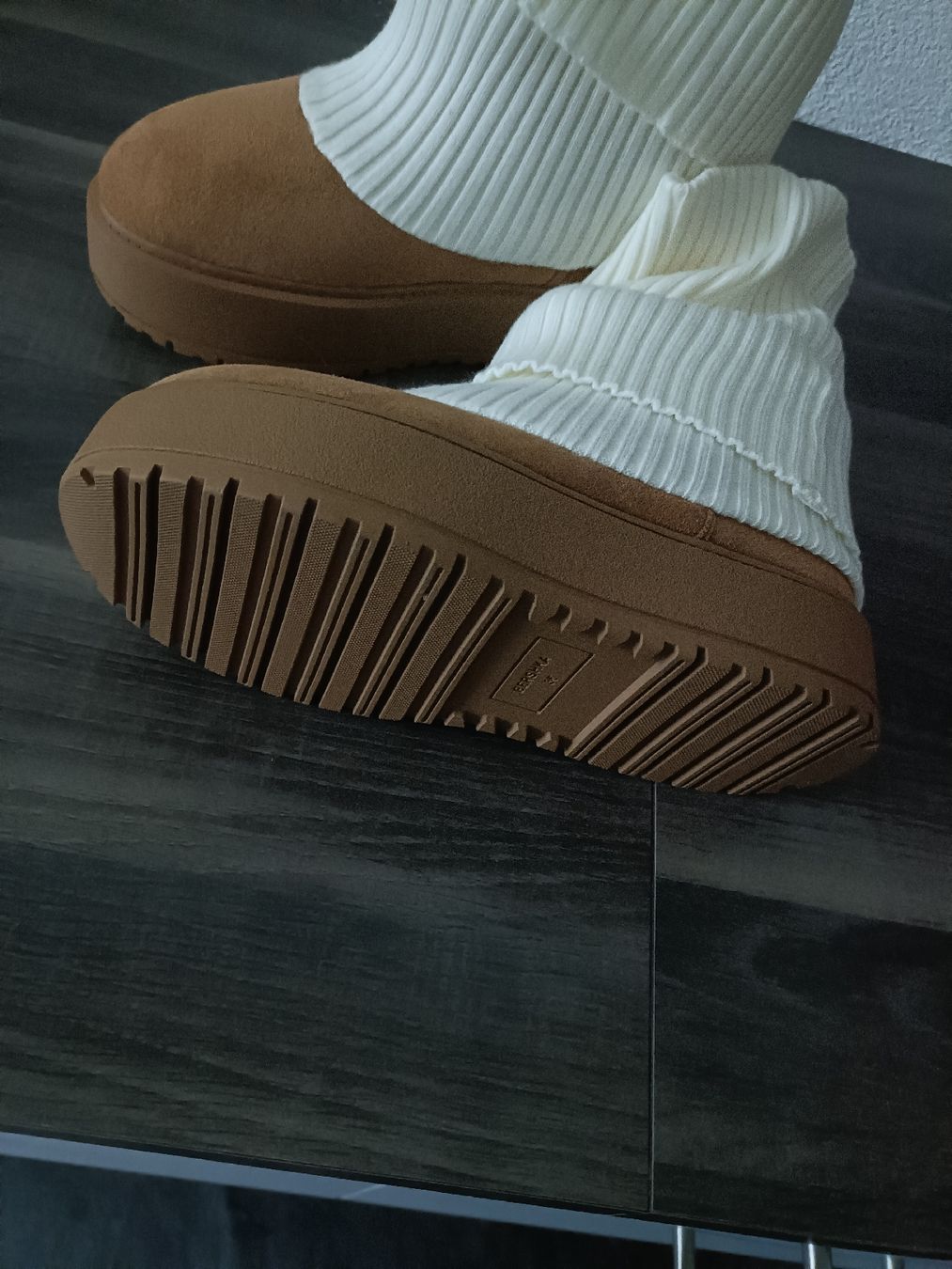 Bershka Scarpe da donna: stiefel New Bershka grosse 36 – Nuovo e nell'imballaggio originale da Domat ems venduto da Marika2213 2