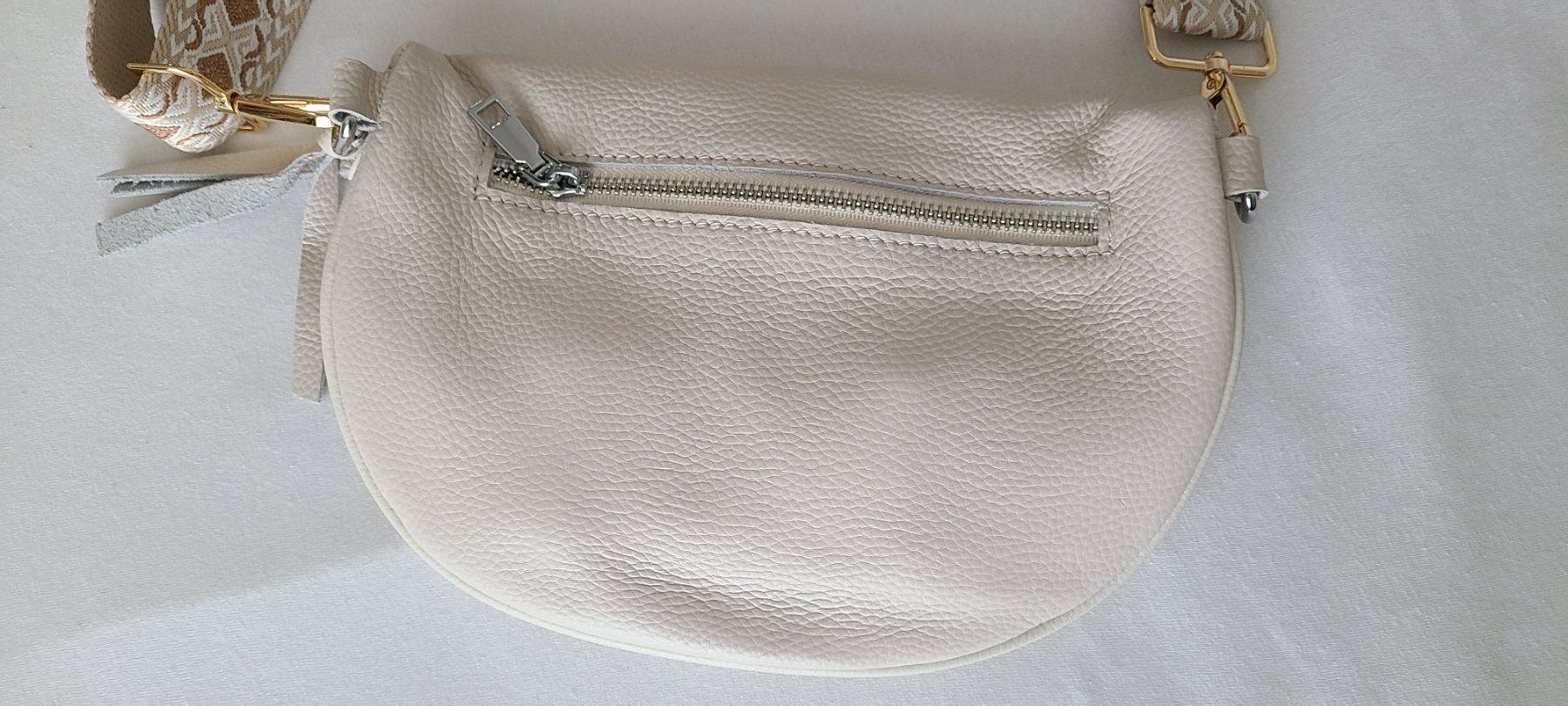 Sacs femmes: Bauchtasche aus Leder – D'occasion à Basel par Luzora 3