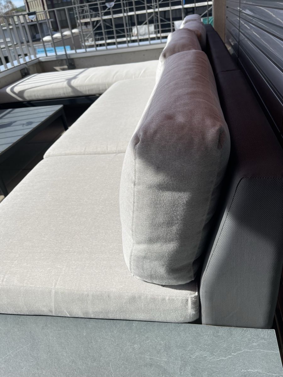 Livique Sofas: Gartenlounge Grau/Anthrazit – D'occasion à Rheinfelden par gentiib 1
