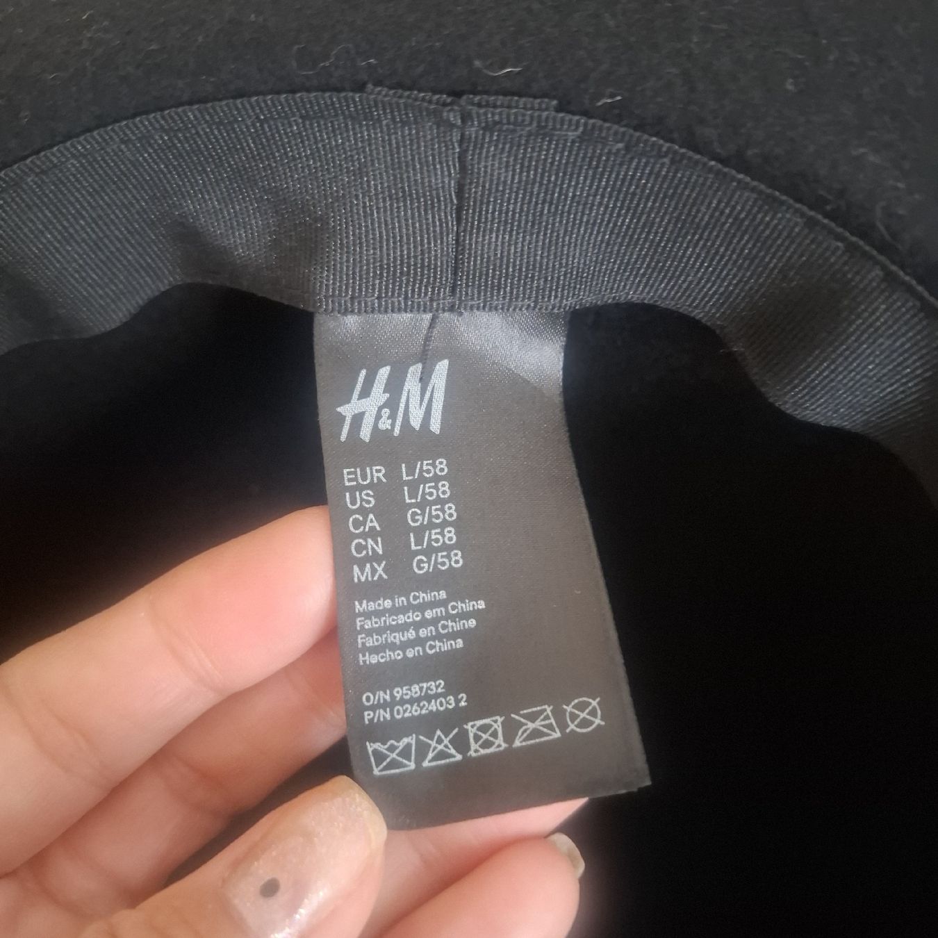 H&M Copricapi, berretti & cappellini: Schwarzer H&M Hut Grösse L 58 – Nuovo (secondo la descrizione) da Siebnen venduto da kar_gxl6 1