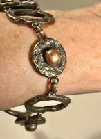 Bracelet fantaisie, métal, perles et cornalines