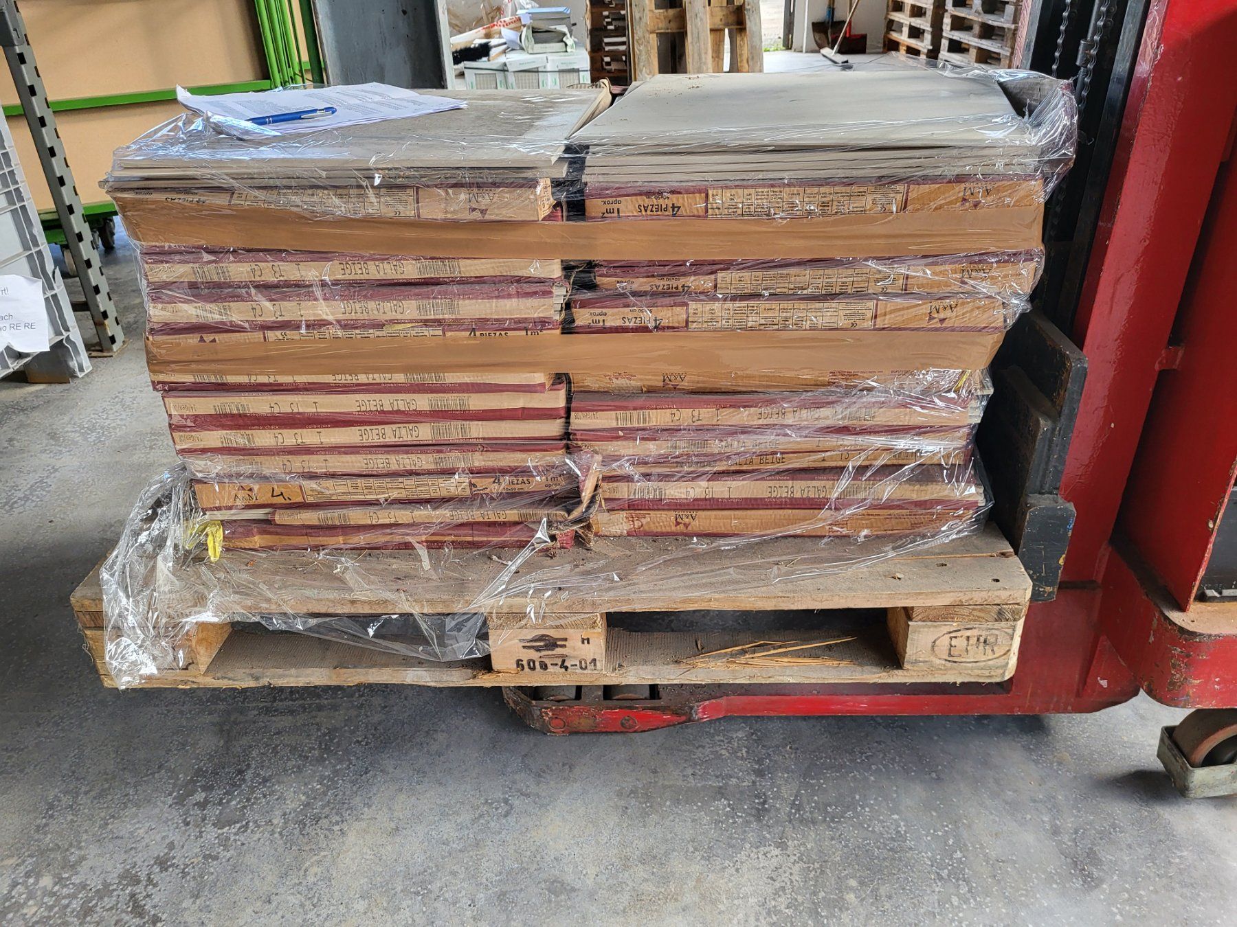 Rivestimenti per pavimenti: Bodenplatten Beige 50 x 50 /25m² /K2 – Nuovo e nell'imballaggio originale da Diessenhofen venduto da Osio 3