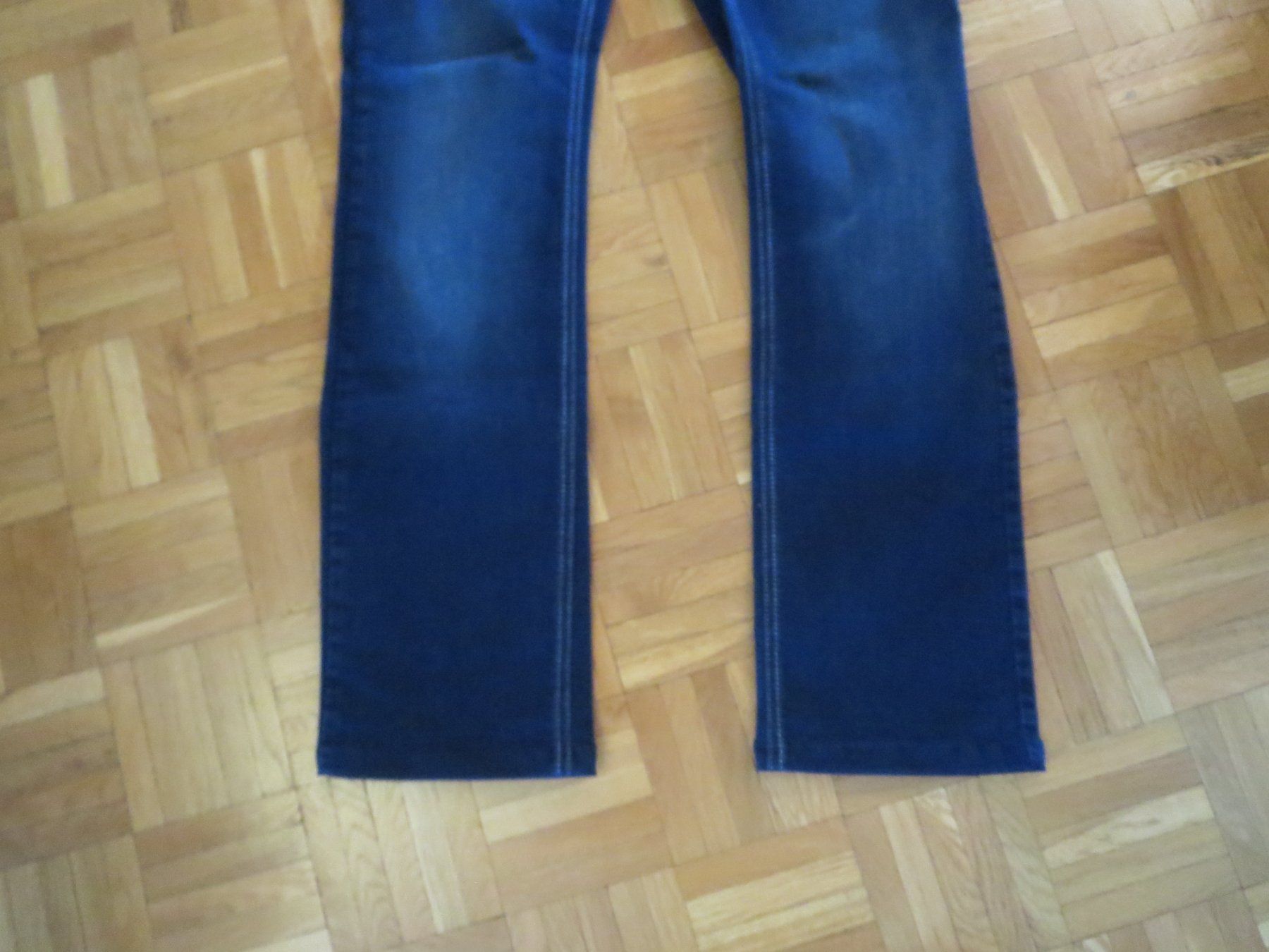 Jeans: Dunkle Damen Jeans /Grösse 42 – Usato da Wallisellen venduto da Arvenstube 3