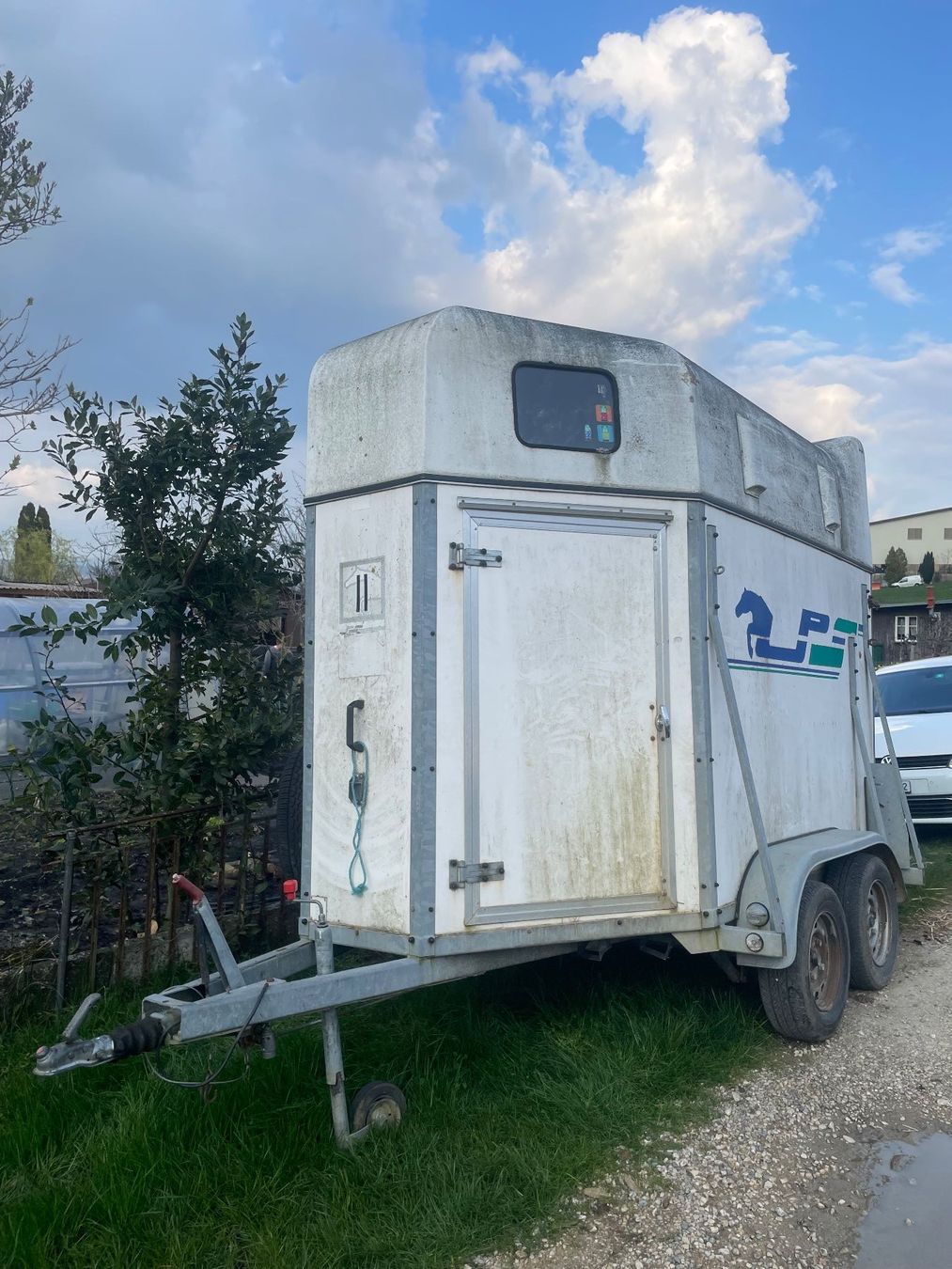 Remorques: Van a chevaux – D'occasion à Neuchâtel par EPCservices