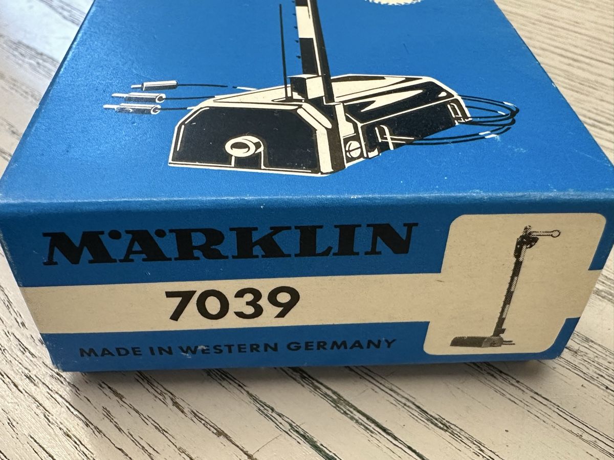 Märklin Modellini di ferrovie: Märklin 7039 Flügelsignal – Usato da Lupsingen venduto da New-Haven 2