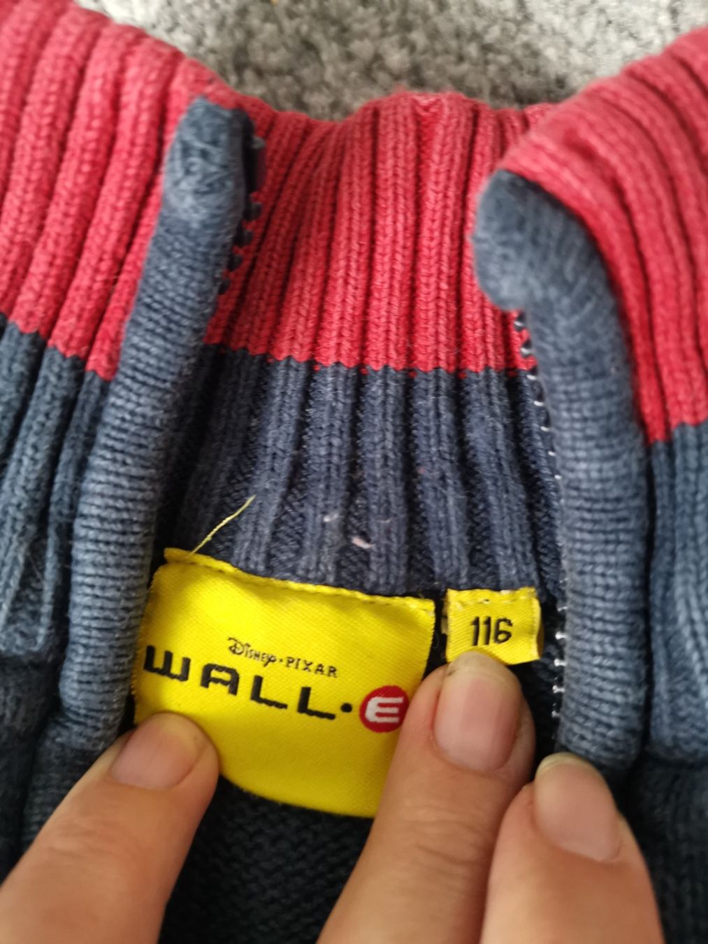Pullover & Sweatshirts: 4 Pullover gr.116 – Gebraucht aus Unterentfelden von Panda-87 4