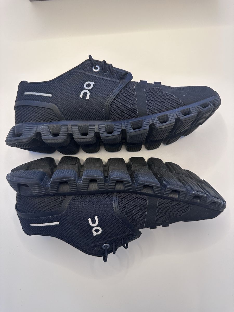 On Scarpe da donna: On Schuhe schwarz Grösse 40 – Nuovo (secondo la descrizione) da Unteriberg venduto da __Fox__ 6