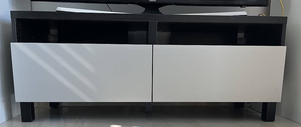 Mobili TV: TV Schrank IKEA – Usato da Schlieren venduto da loz_yx6h