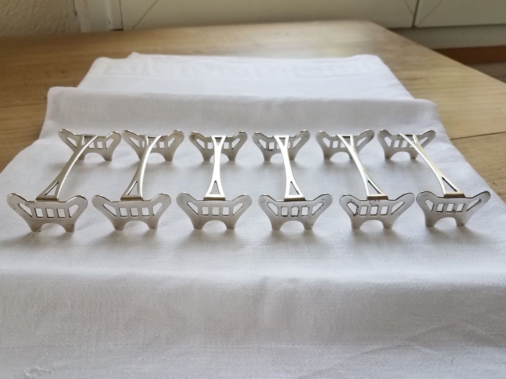 Set di posate: Messerbänke Messerbänkchen Art Deco Stil – Usato da Rorschacherberg venduto da Marubium 3