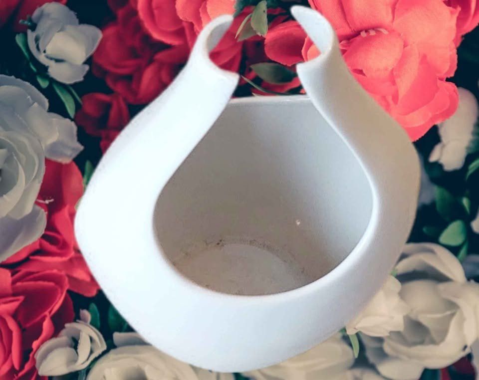 Vasi & Recipienti: Edle Blumenvase,  weiss, einzigartiges Design – Nuovo (secondo la descrizione) da Aarburg venduto da Glitzerzauber