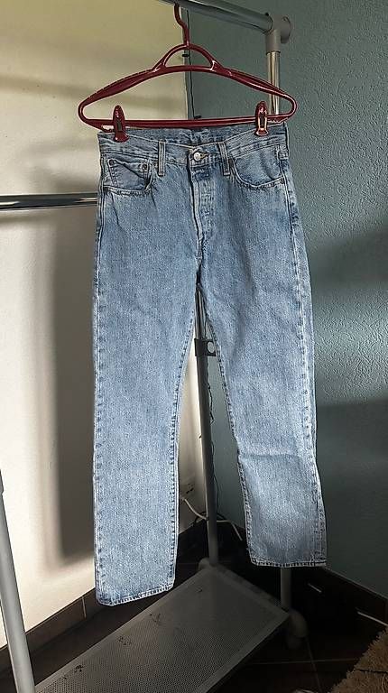 Jeans: Jean's Levis – Neuf avec emballage d'origine à Châtel-St-Denis par leacherre
