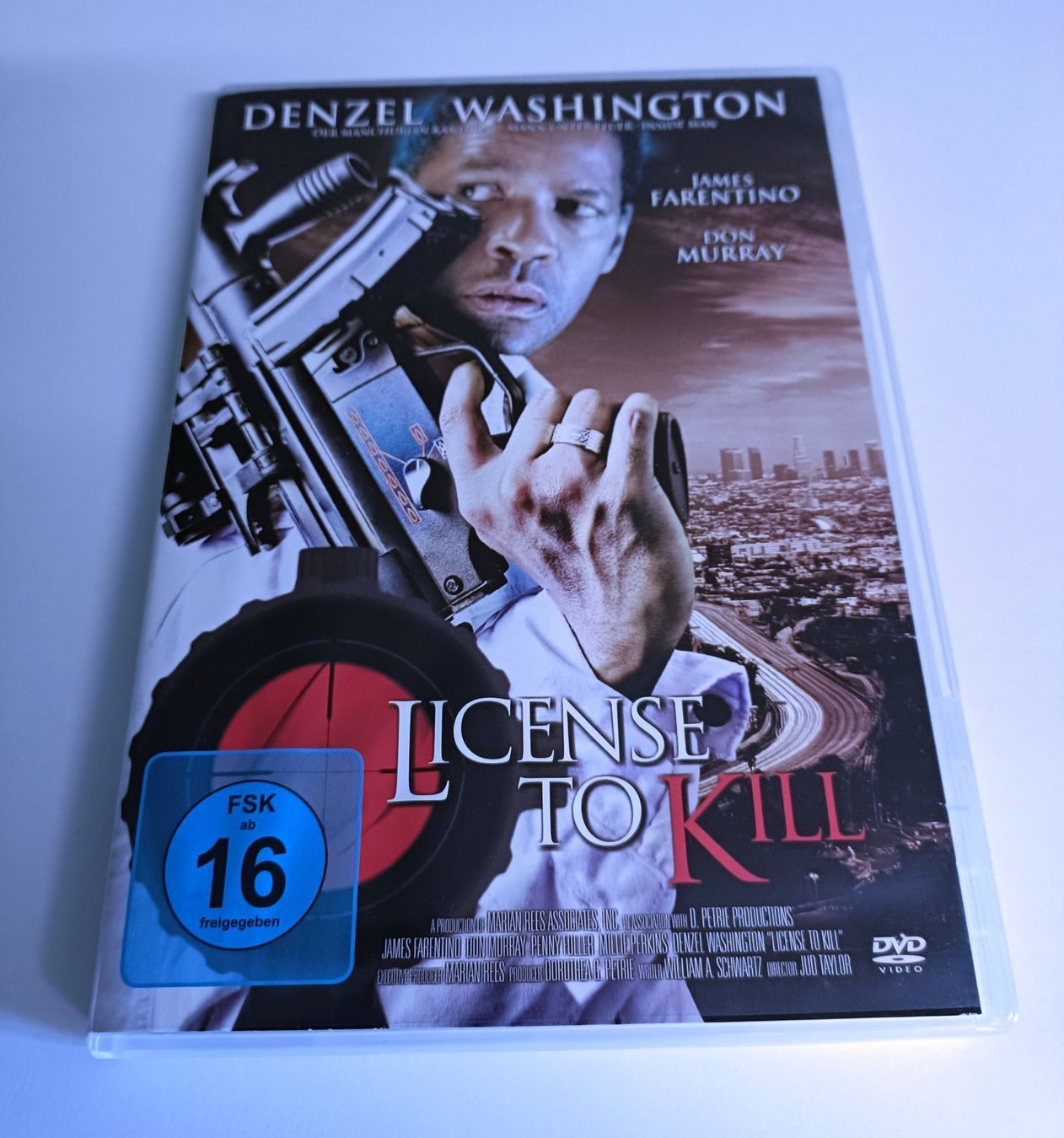 Alle DVDs: License to kill – Gebraucht aus Köniz von Movieportal007