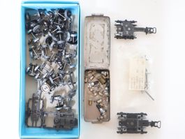 Märklin & Co 40-50 x H0 Achsen + viele Glühbirnen - Metall