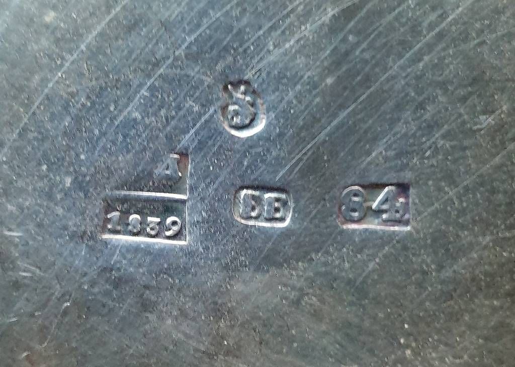 Bicchieri: Bicchiere in argento dorato cesellato a mano – Usato da Pianezzo venduto da Millecolline 3