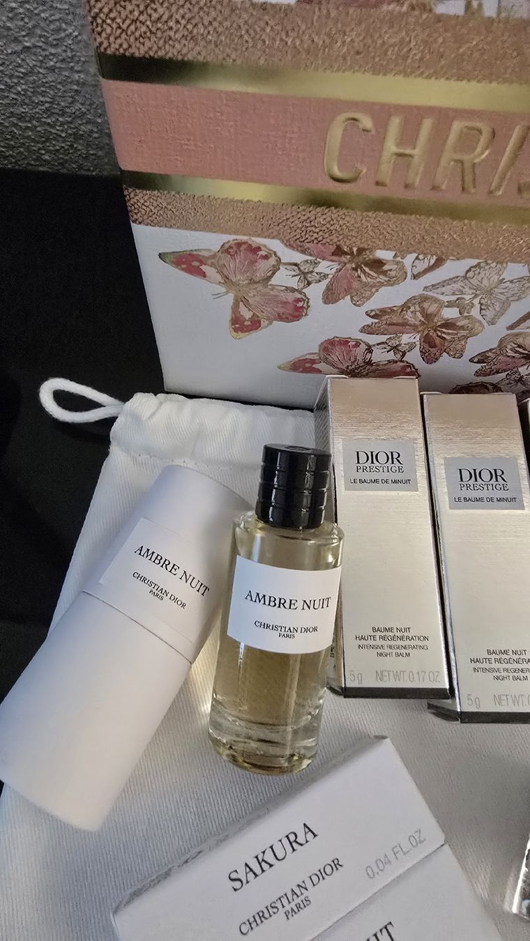 Dior Altro per la cura del corpo: Dior Beauty Set mit Solar Öl – Nuovo (secondo la descrizione) da wallisellen venduto da funkelsternchen5 4