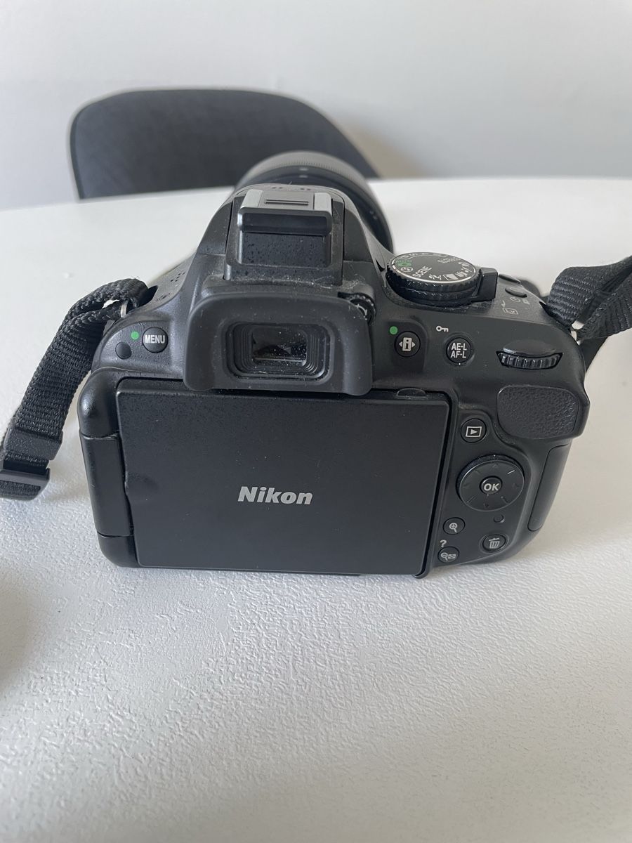 Nikon Fotocamera: Nikon D5200 mit Sigma 18-300mm Objektiv – Usato da Zürich venduto da jsc_2020 2