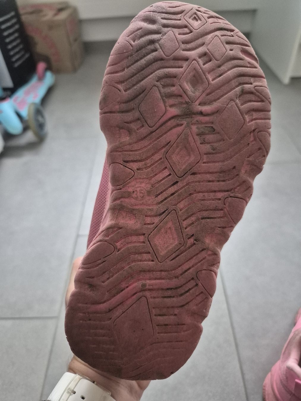 Schuhe für Mädchen: pinke Mädchenturnschuhe, Grösse 32 – Gebraucht aus Port von nat_8thm 4