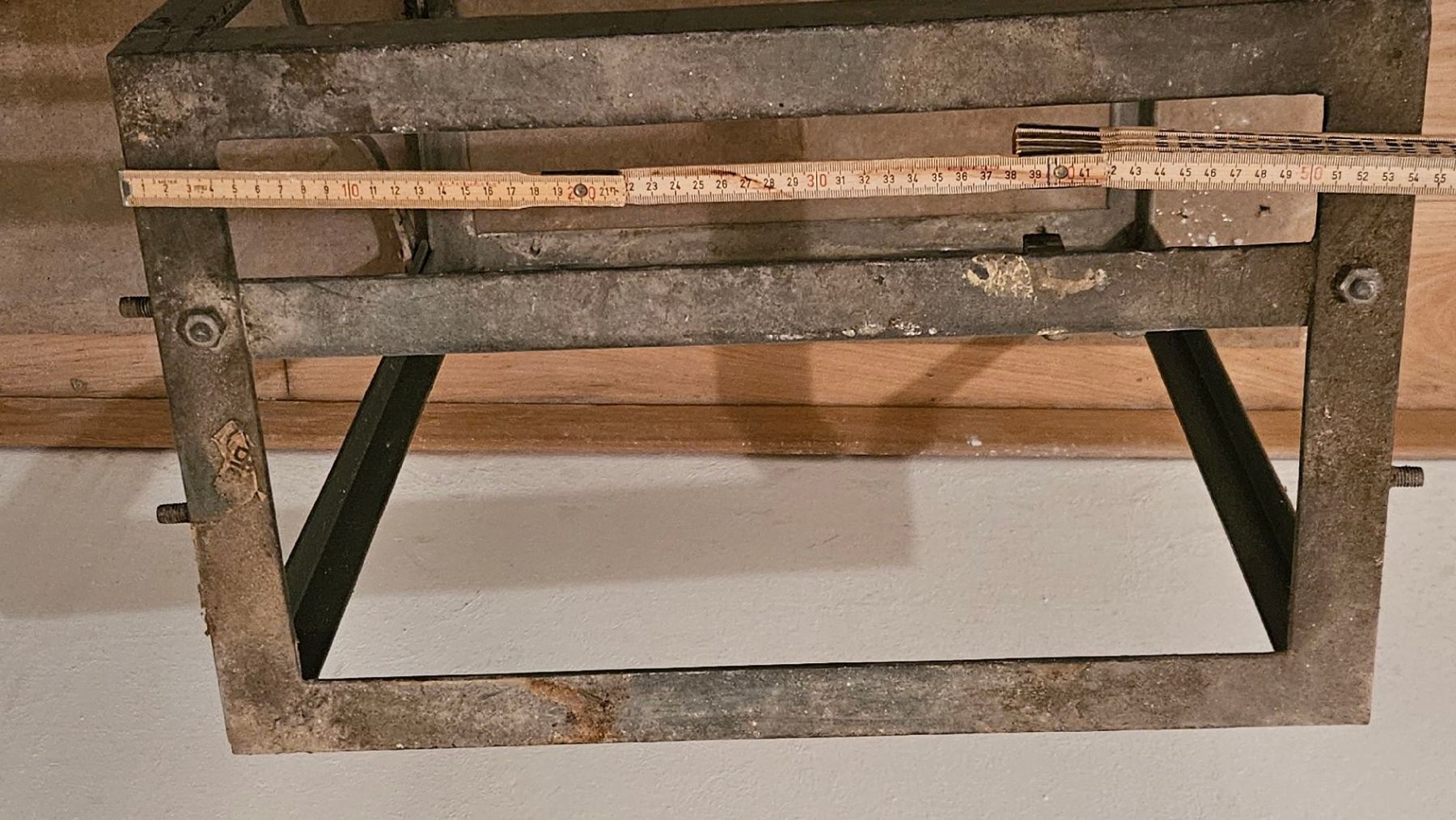 Sonstige Dekorationen & Accessoires: Stabile Unterkonstruktion, Ständer, Metall, Antik – Gebraucht aus Nidau von peterrue 1