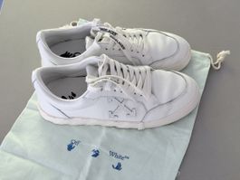 Off-White Sneaker Low Vulcanized, Leder weiss, Grösse 42