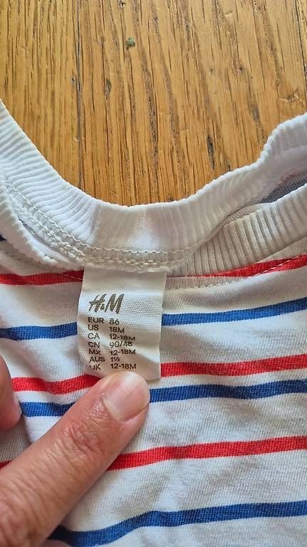 Blouses, T-shirts & Tops: T-Shirt Gr.86 – D'occasion à Unterentfelden par jkl_59w2 1